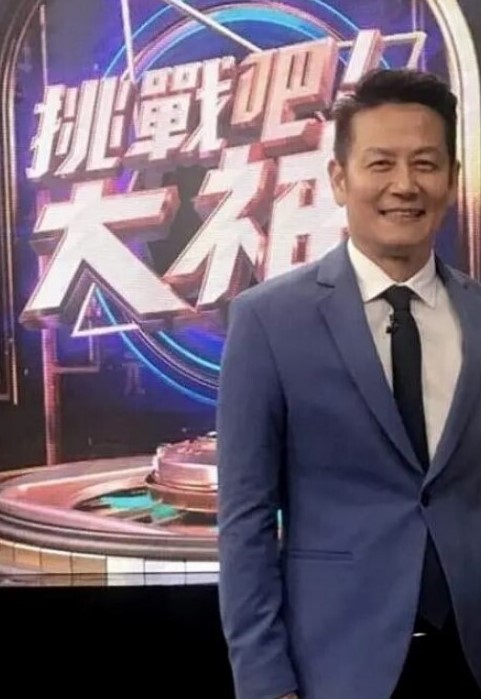 小娇乳翘屁屁听着歌一抬头差点被发现好危险 - 顺畅AV在线观看